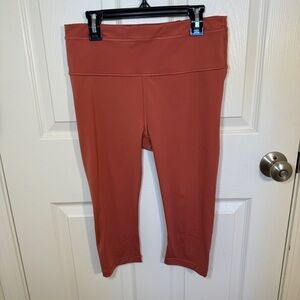 Coral Accelerate crop from Athleta